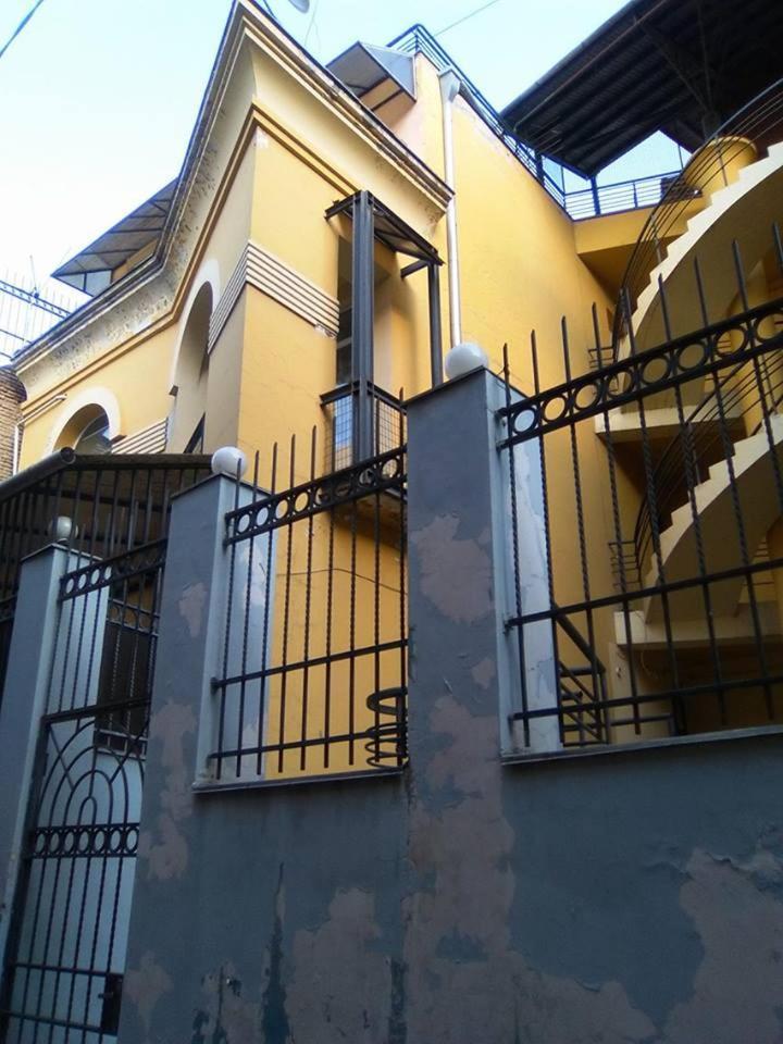 Da-Ma Apartments Тбилиси Екстериор снимка